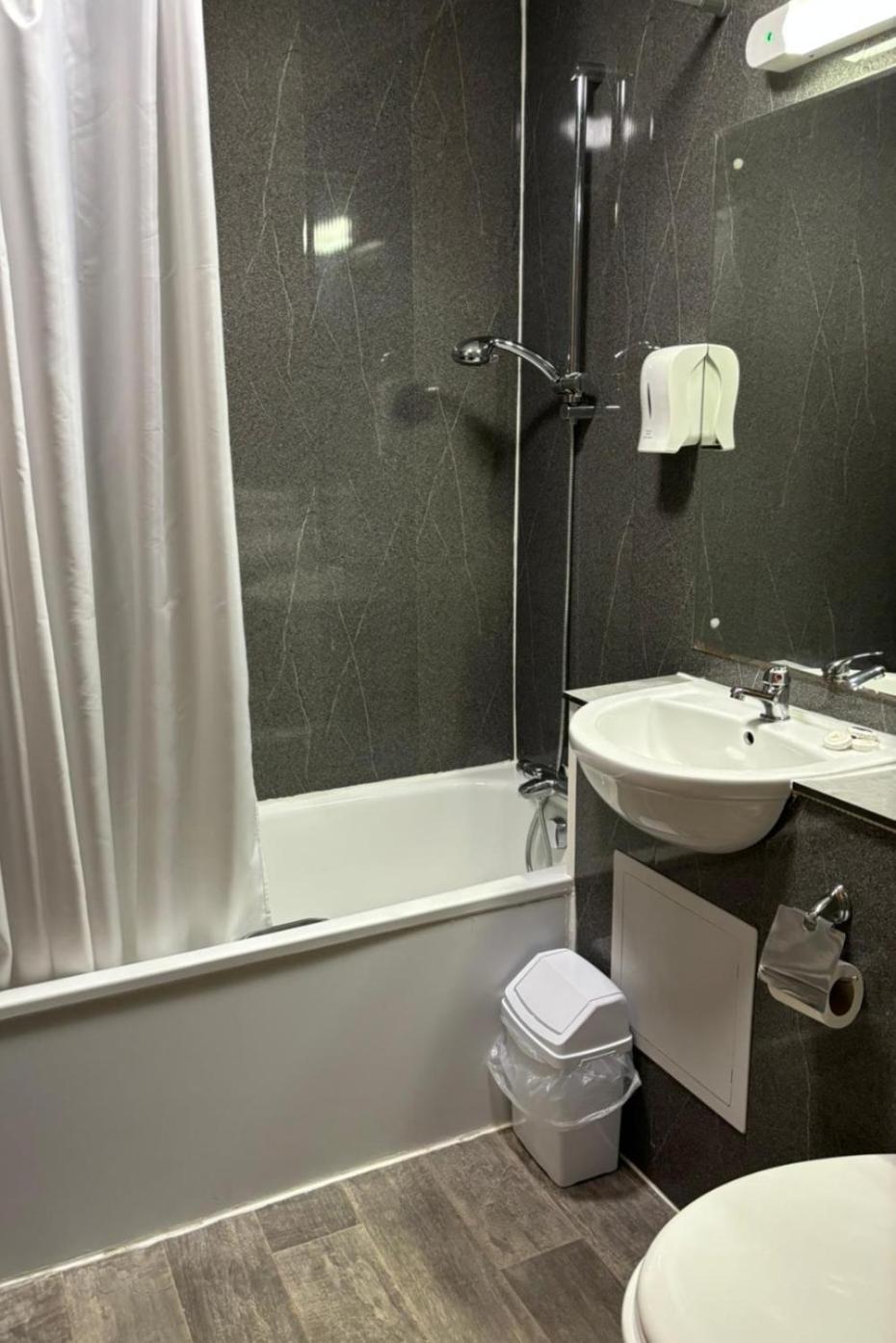 Britannia Hotel Wigan Standish Zewnętrze zdjęcie
